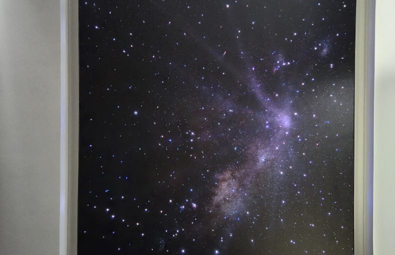 Hiệu ứng sao băng xanh sống động trên trần sao tấm căng Buôn Ma Thuột Đắk Lắk