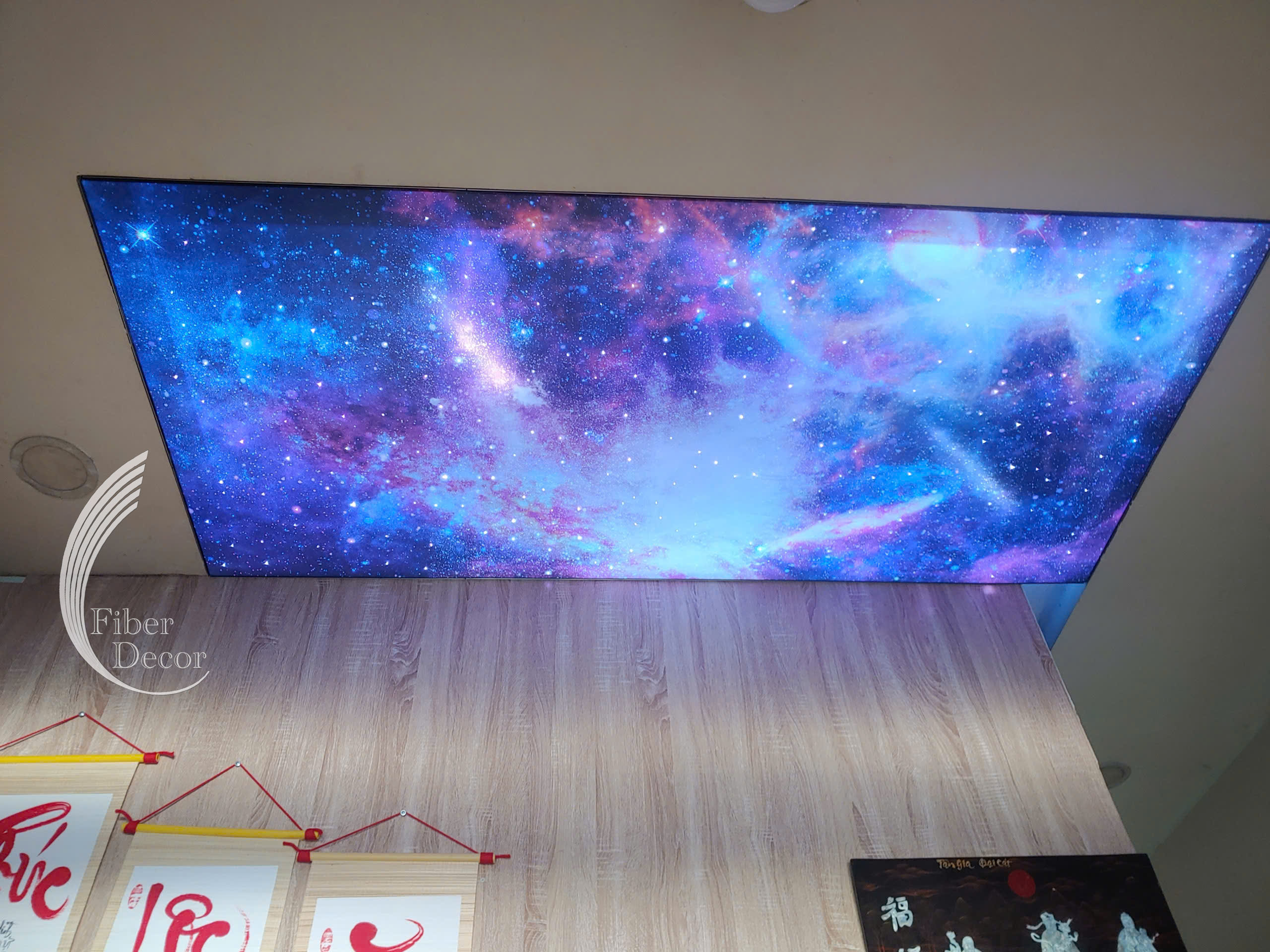 không gian khách sạn với ánh sáng sợi quang